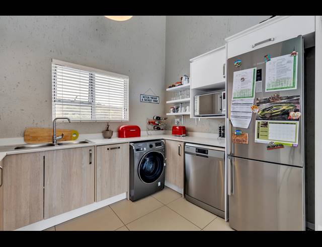 2 BEDROOM APARTMENT FOR SALE IN PAULSHOF